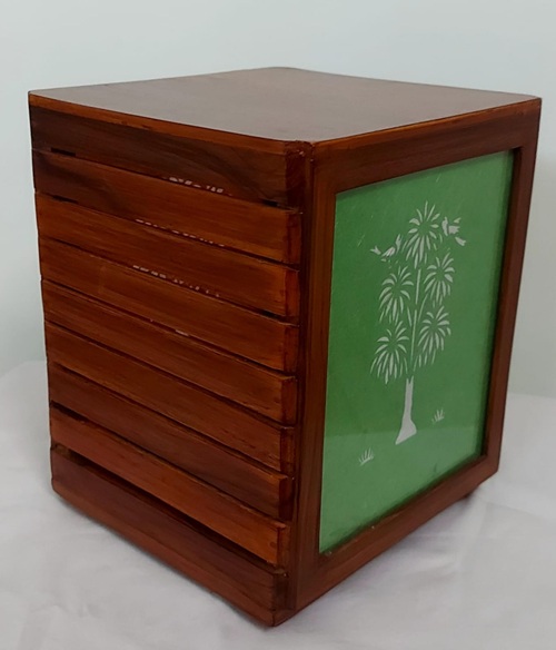 Sanjhi Art Table Lamp - Image 2
