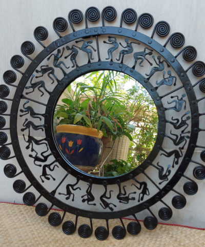 Bastar Tribal Iron Work – Round Mirror