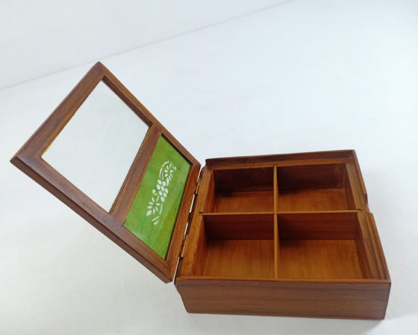 Sanjhi Art Spice Box Small - Image 3