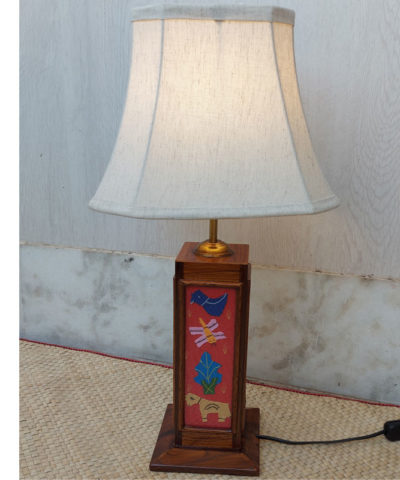 Applique Work Table Lamp With Shade